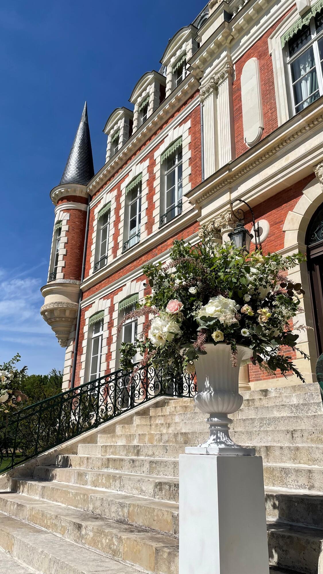 Fleures pour un mariage au Chateau Laverdines